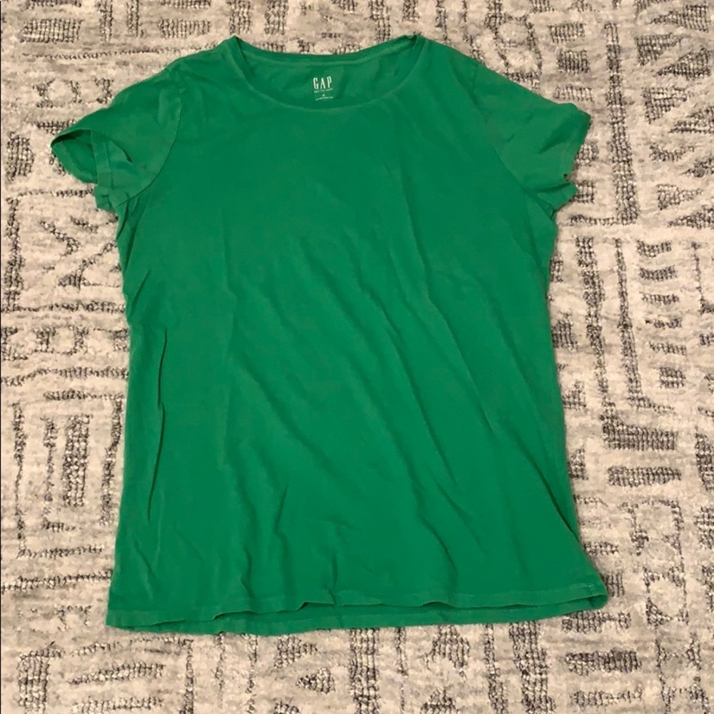 Gap t-shirt